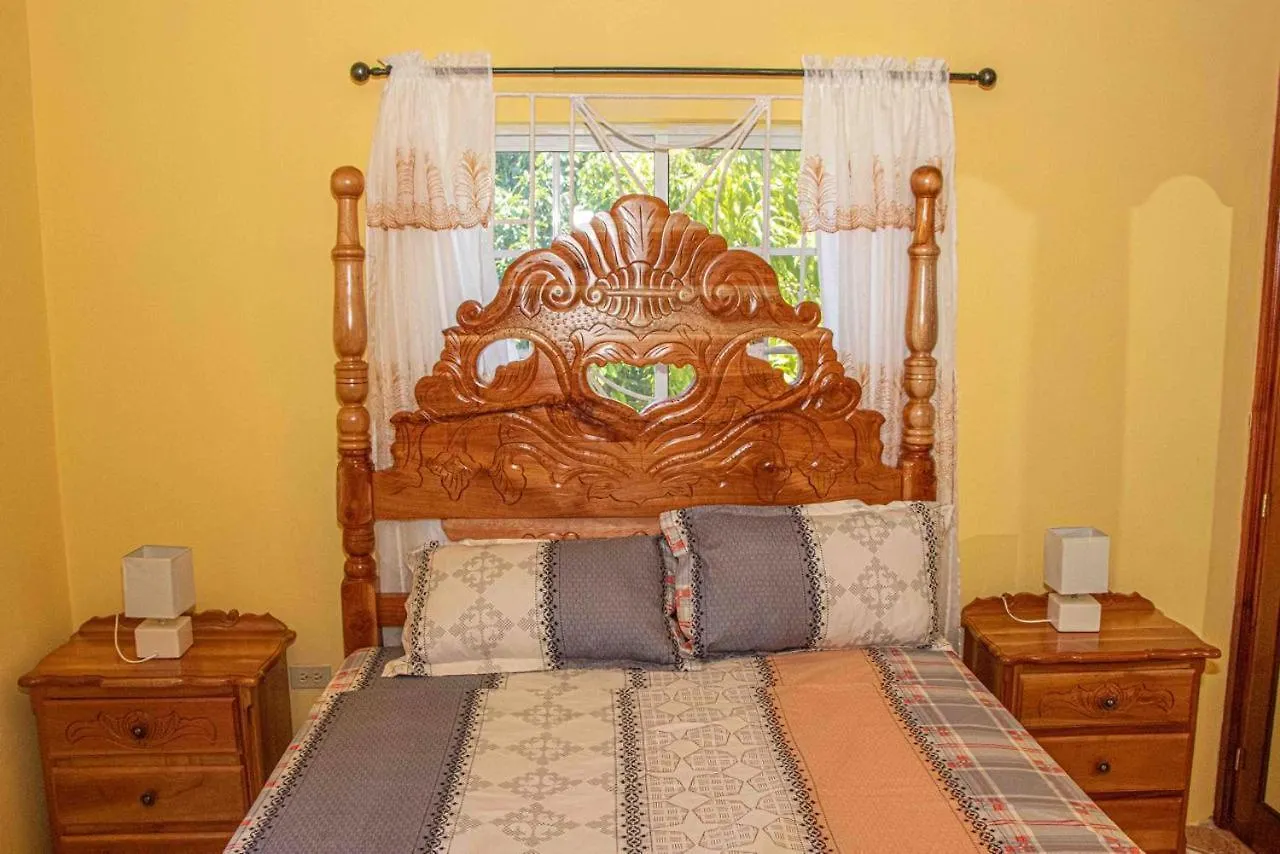Affittacamere Bev'S Rosevilla Montego Bay